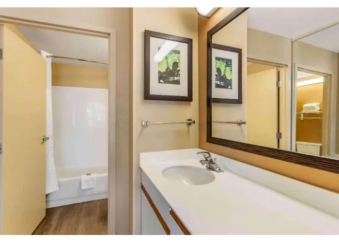 6 Chicago Lincolnshire Il Motel *